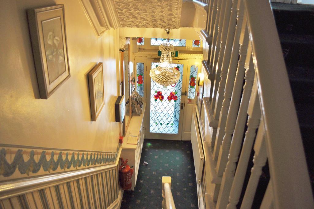 Cheers Hotel Blackpool Exterior photo